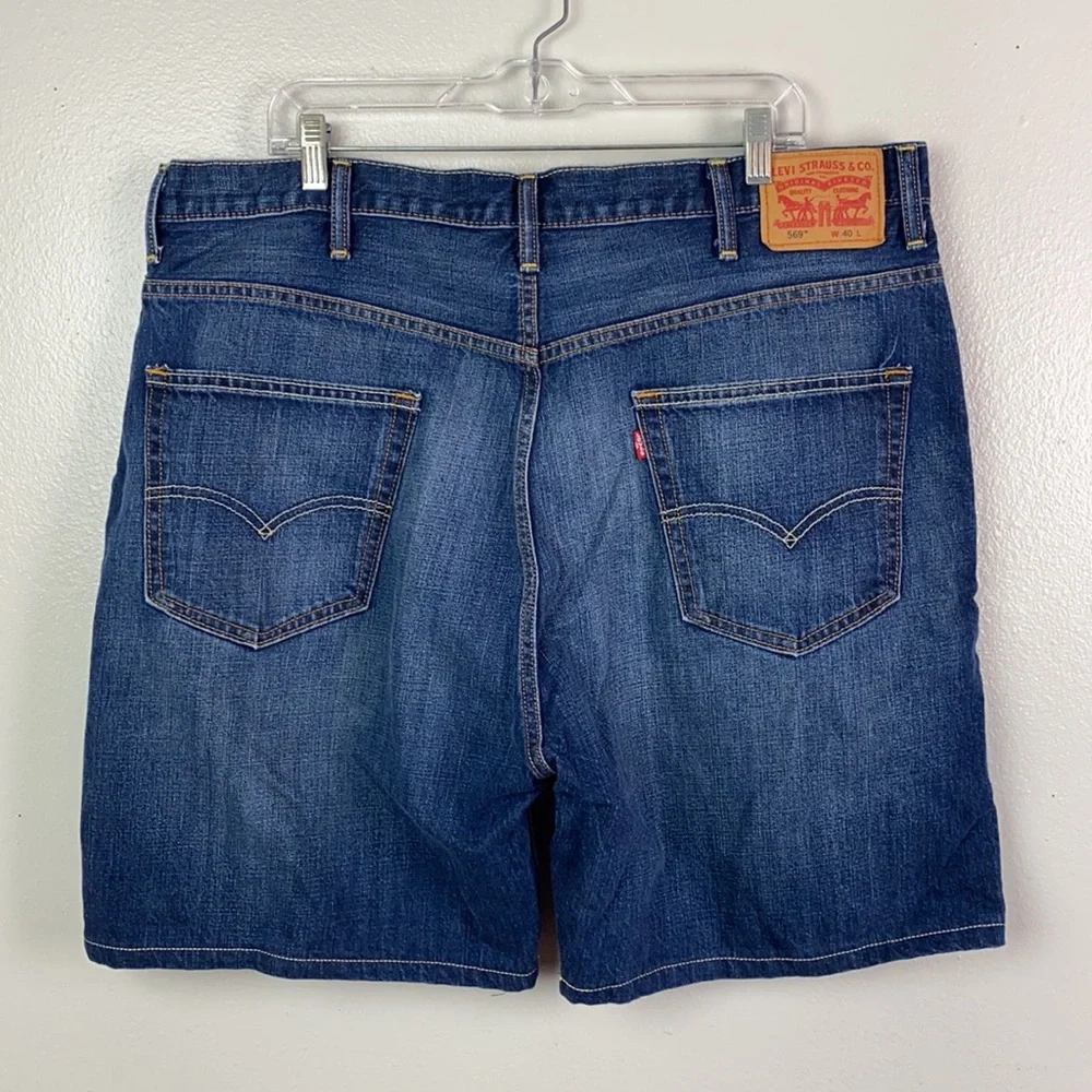 Levi Strauss | Men’s 569 Loose Straight Denim Shorts 40 7.5” inseam